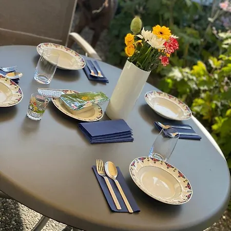 Grosszuegige Ferienwohnung Am Stadtrand Von