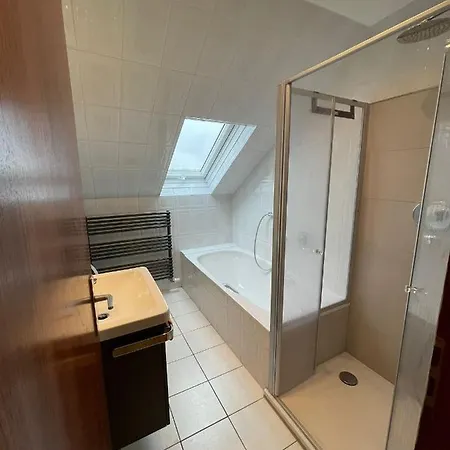 Grosszuegige Ferienwohnung Am Stadtrand Von Fulde