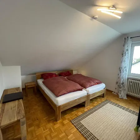 公寓 Grosszuegige Ferienwohnung Am Stadtrand Von